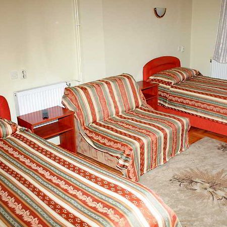 Guest House Breza 普里莱普 外观 照片